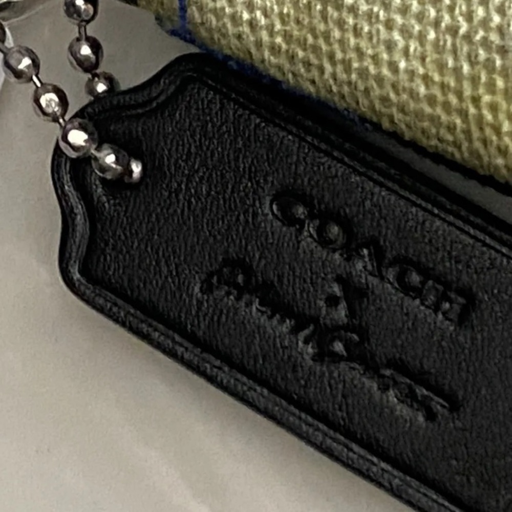 Coach Richard Bernstein Pouch 32 with Michael J. Fox
Back to the Future - Picture 6 of 9